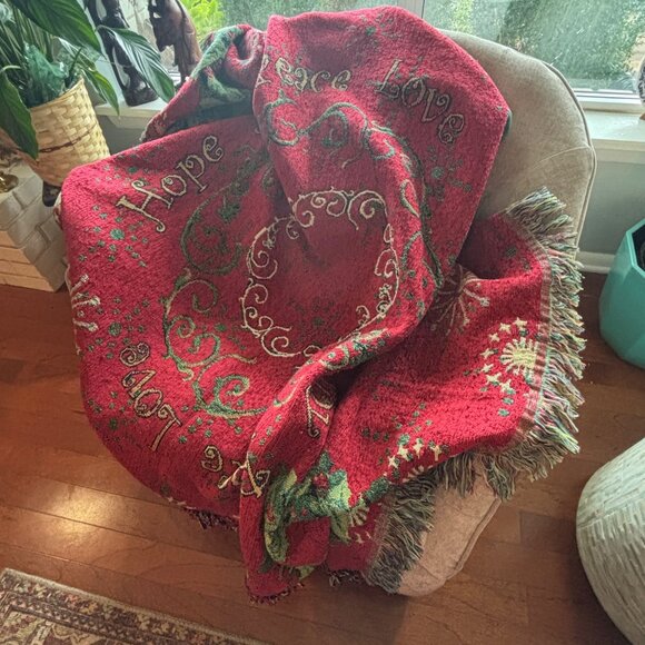 Christmas Throw Wreaths Of The Season Holiday Tapestry Blanket 51” X 68” - Picture 8 of 16